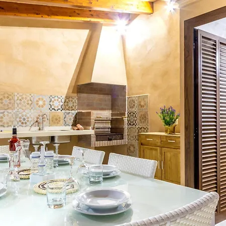 Villa Historic Townhouse Casa Roca Horta 4 Bedrooms