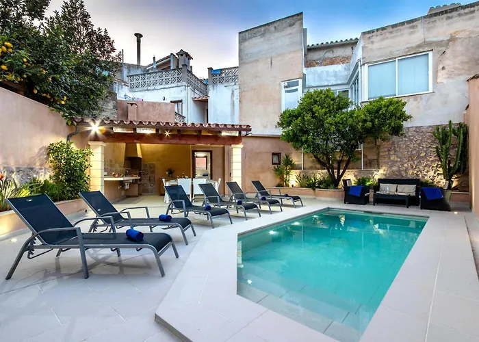 Historic Townhouse Casa Roca Horta 4 Bedrooms Villa *