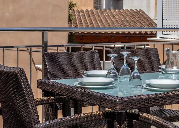 Historic Townhouse Casa Roca Horta 4 Bedrooms Villa *