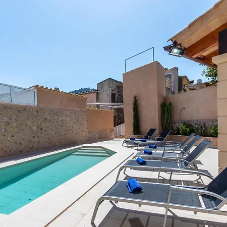 Villa Historic Townhouse Casa Roca Horta 4 Bedrooms Pollença