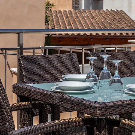Historic Townhouse Casa Roca Horta 4 Bedrooms فيلة *