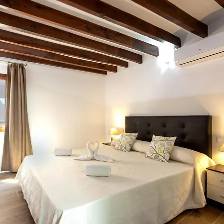 فيلة Historic Townhouse Casa Roca Horta 4 Bedrooms *