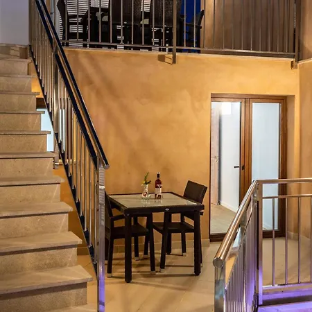 Historic Townhouse Casa Roca Horta 4 Bedrooms فيلة *