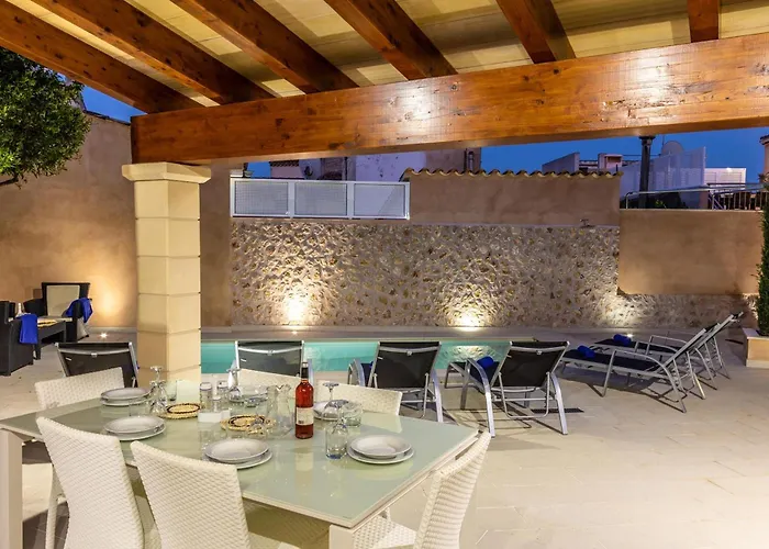 Historic Townhouse Casa Roca Horta 4 Bedrooms * Pollenca