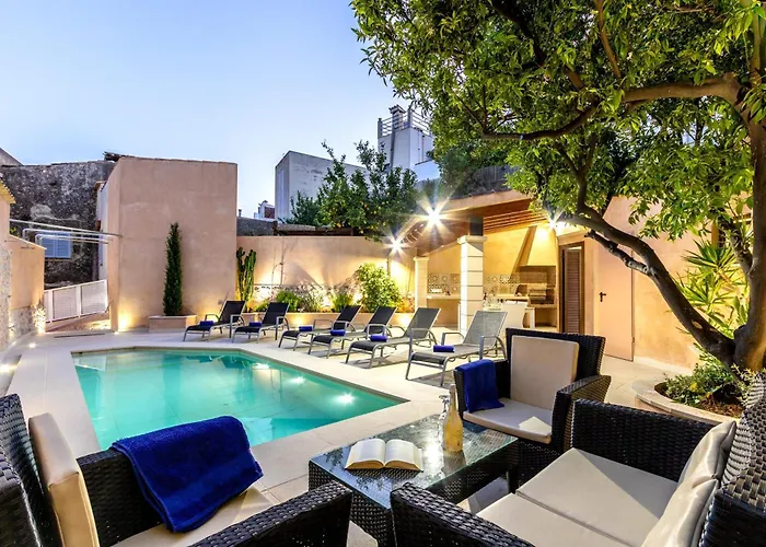 Villa Historic Townhouse Casa Roca Horta 4 Bedrooms Pollenca