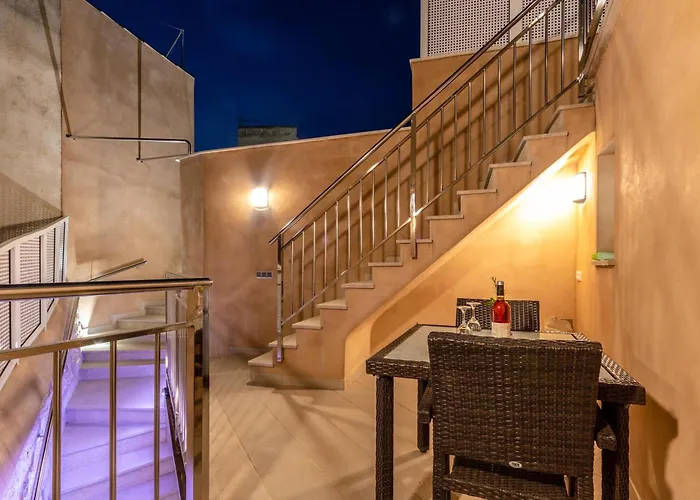 Historic Townhouse Casa Roca Horta 4 Bedrooms Villa *