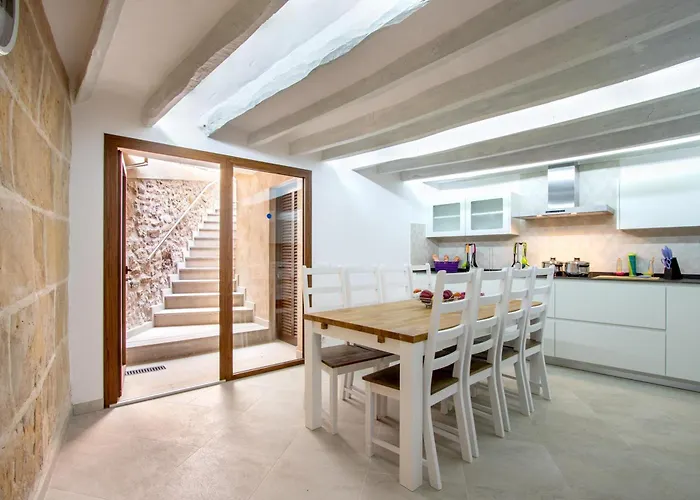 Villa Historic Townhouse Casa Roca Horta 4 Bedrooms